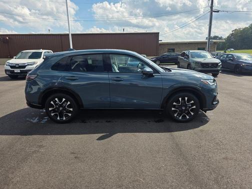 Pearl 2027 Honda HR-V EX-L
