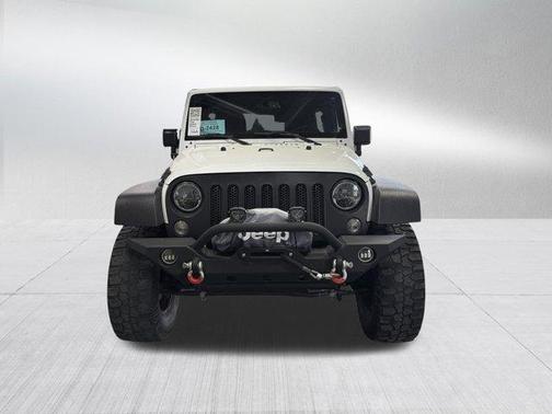 Bright White Clearcoat 2015 Jeep Wrangler Unlimited Sahara