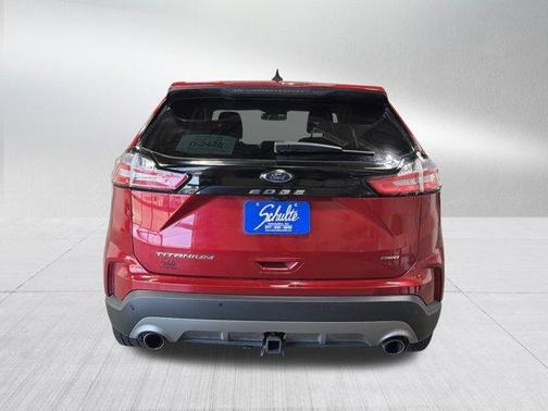 Rapid Red Metallic Tinted Clearcoat 2022 Ford Edge Titanium