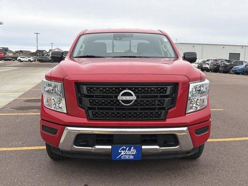 2024 Nissan Titan SV