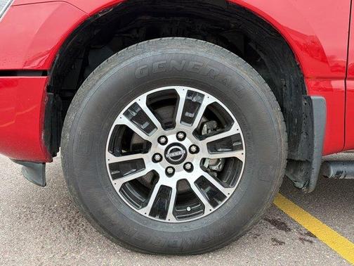 2024 Nissan Titan SV