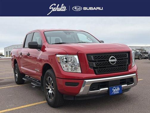 2024 Nissan Titan SV