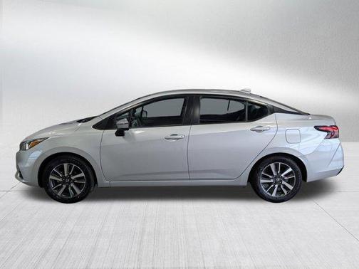 2021 Nissan Versa 1.6 SV