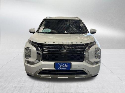 White Diamond 2024 Mitsubishi Outlander SEL