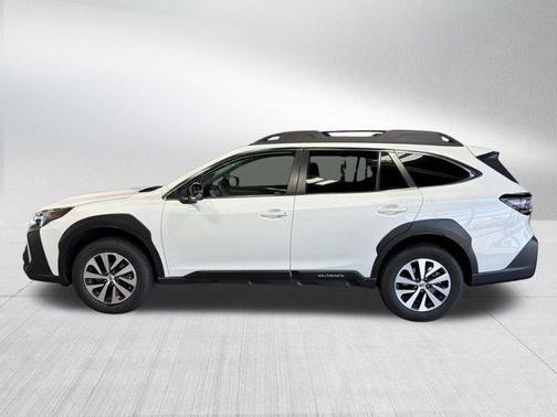 Crystal White Pearl 2025 Subaru Outback Premium