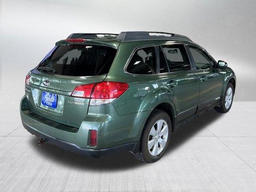 2010 Subaru Outback 2.5i Premium