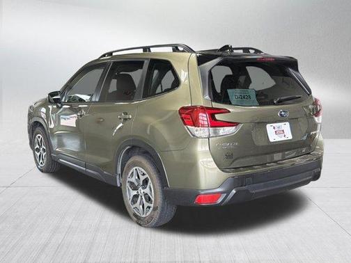 Autumn Green Metallic 2024 Subaru Forester Premium