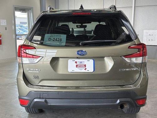 Autumn Green Metallic 2024 Subaru Forester Premium