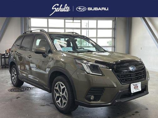 Autumn Green Metallic 2024 Subaru Forester Premium