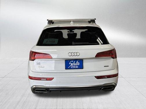Glacier White Metallic 2023 Audi Q5 45 S line Premium Plus