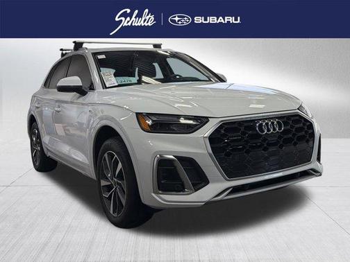 Glacier White Metallic 2023 Audi Q5 45 S line Premium Plus