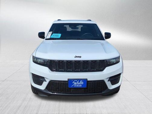 2022 Jeep Grand Cherokee Altitude