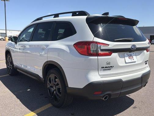 Crystal White Pearl 2025 Subaru Ascent Onyx Edition Touring