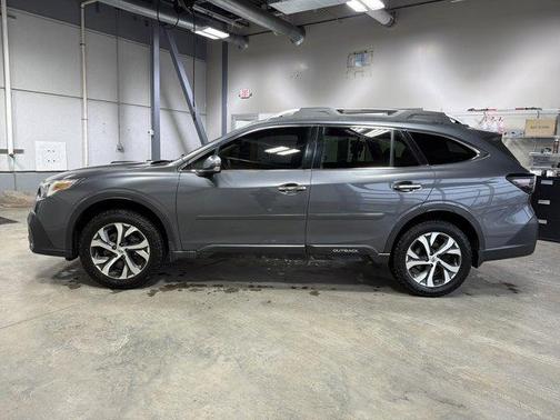 2022 Subaru Outback Touring