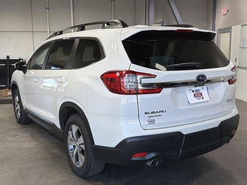 Crystal White Pearl 2025 Subaru Ascent Premium