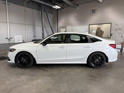 Platinum White Pearl 2024 Honda Civic Sport