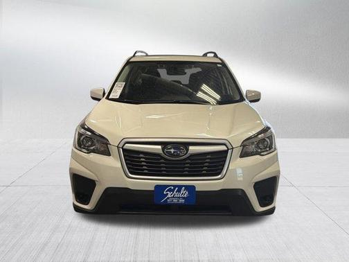 Crystal White Pearl 2020 Subaru Forester Premium