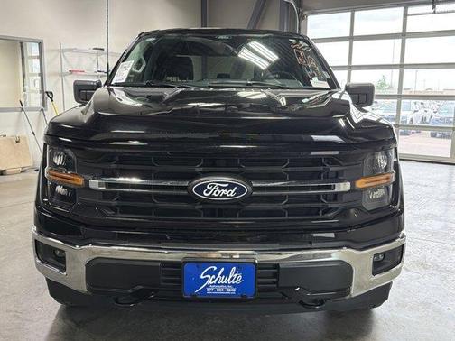Agate Black Metallic 2025 Ford F-150 XLT
