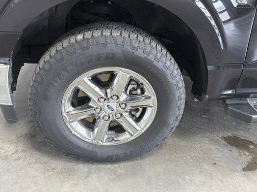 Agate Black Metallic 2025 Ford F-150 XLT