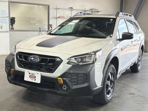 Crystal White Pearl 2025 Subaru Outback Wilderness