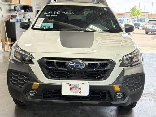 Crystal White Pearl 2025 Subaru Outback Wilderness