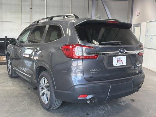 Magnetite Gray Metallic 2025 Subaru Ascent Premium