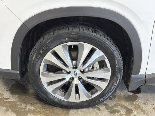 Crystal White Pearl 2021 Subaru Ascent Touring 7-Passenger