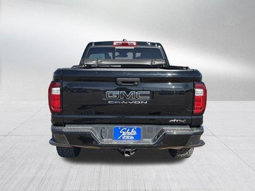 2023 GMC Canyon AT4