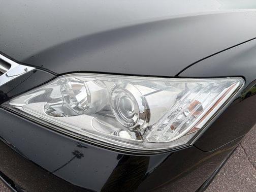 Obsidian Black 2010 Lexus ES 350