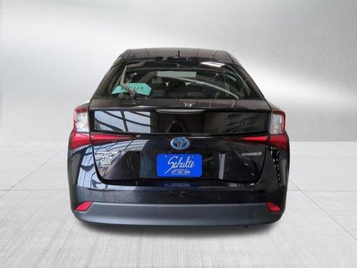 2022 Toyota Prius LE