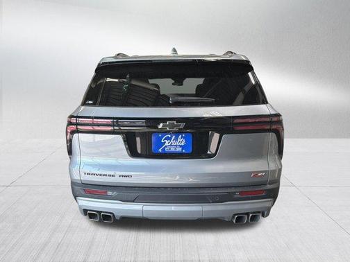 Sterling Gray Metallic 2025 Chevrolet Traverse Z71