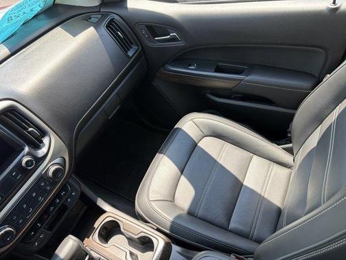 Red Quartz Tintcoat 2019 GMC Canyon Denali