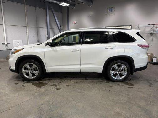 2016 Toyota Highlander Limited