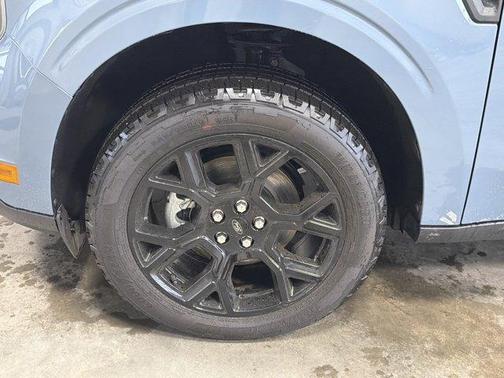 Azure Gray Metallic 2025 Ford Maverick XLT