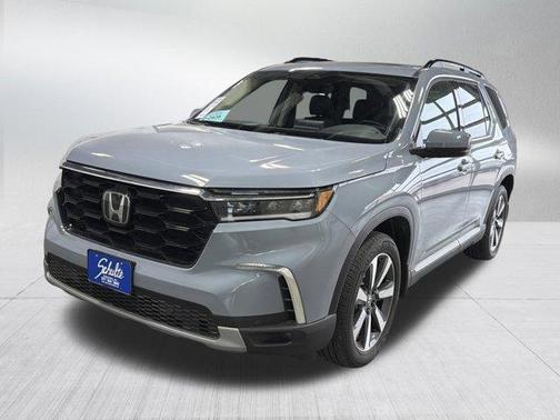 Sonic Gray Pearl 2025 Honda Pilot Touring