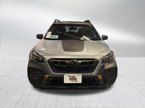 Ice Silver Metallic 2025 Subaru Outback Wilderness