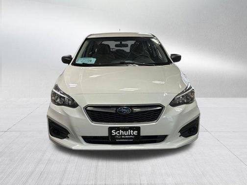 Crystal White Silica 2019 Subaru Impreza 2.0i