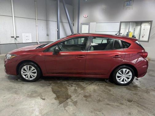 2019 Subaru Impreza 2.0i