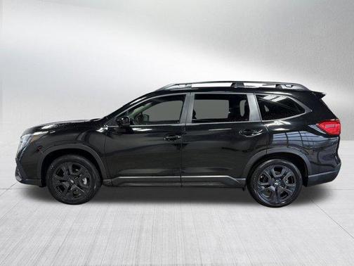 Crystal Black Silica 2025 Subaru Ascent Onyx Edition
