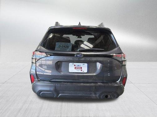 Magnetite Gray Metallic 2025 Subaru Forester