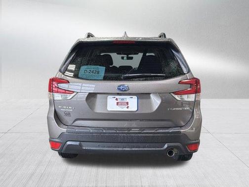 Brilliant Bronze Metallic 2023 Subaru Forester Limited