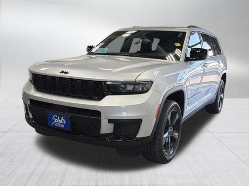 Silver Zynith 2025 Jeep Grand Cherokee L Laredo
