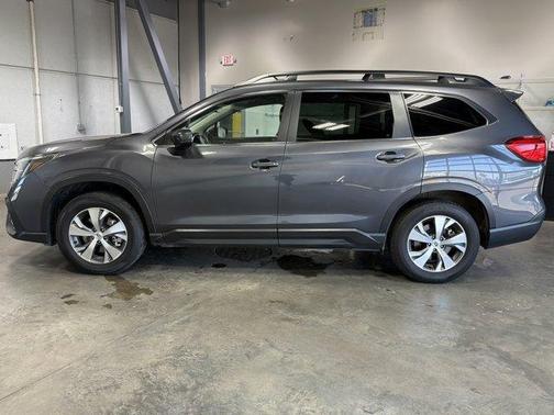 Magnetite Gray Metallic 2025 Subaru Ascent Premium