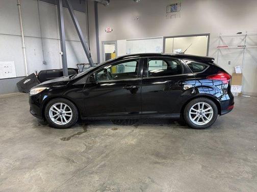 Shadow Black 2018 Ford Focus SE