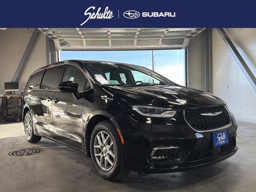 2024 Chrysler Pacifica Touring-L