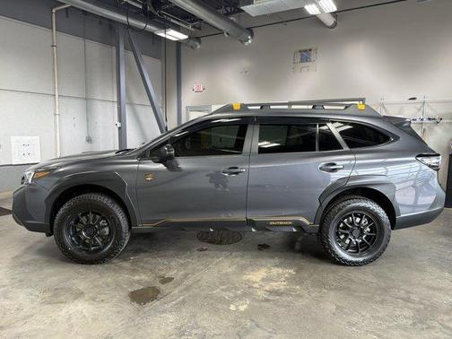 Magnetite Gray Metallic 2025 Subaru Outback Wilderness