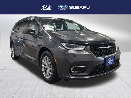 Granite Crystal Clearcoat Metallic 2022 Chrysler Pacifica Touring-L