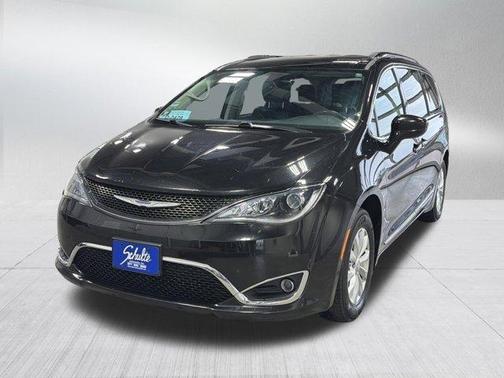 2019 Chrysler Pacifica Touring-L