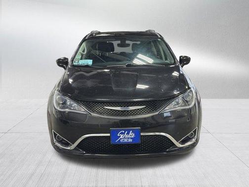 2019 Chrysler Pacifica Touring-L