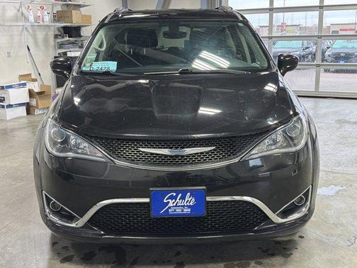 2019 Chrysler Pacifica Touring-L